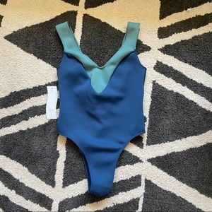 Seea sabina one piece XS NWT